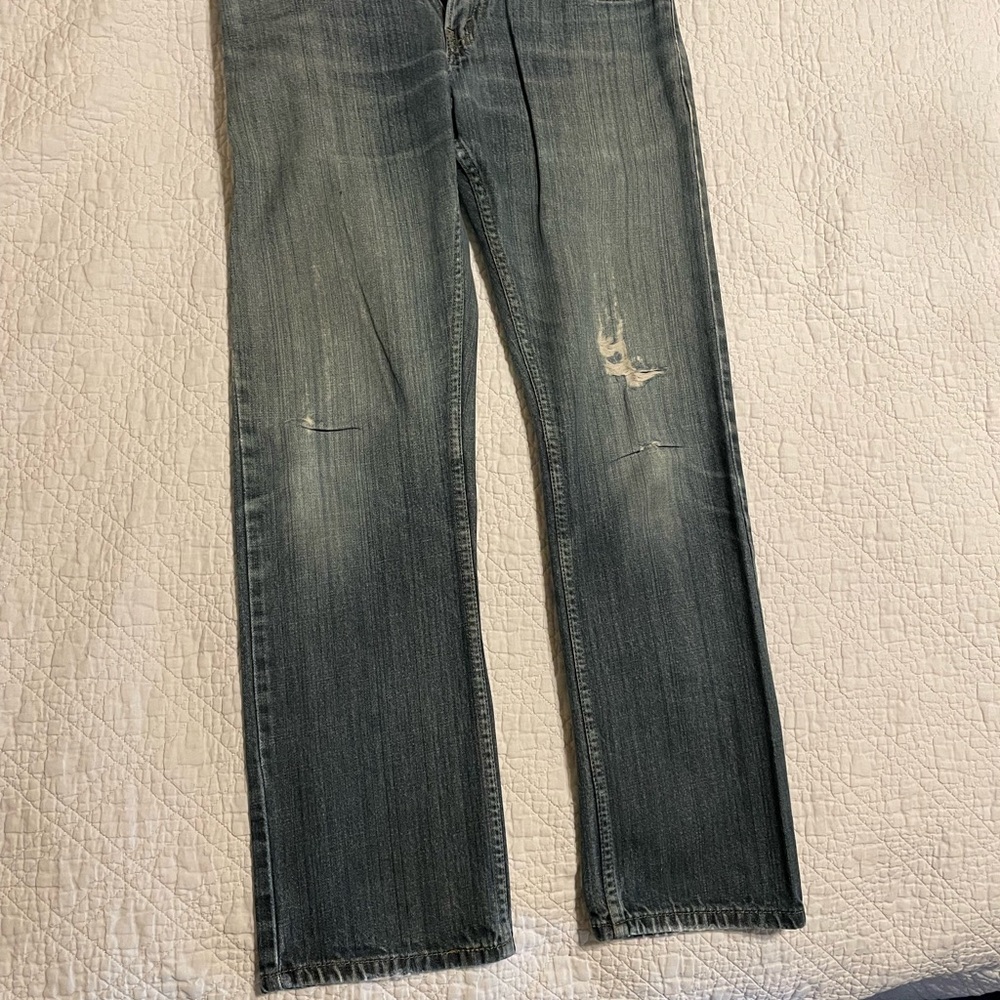 Levi’s 514 stonewashed blue jeans 31 x 32